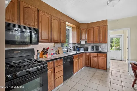 1173 Highway 17 Satsuma FL 32189