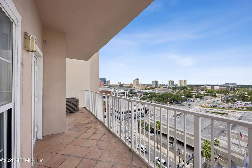 400 E Bay Street E Jacksonville FL 32202