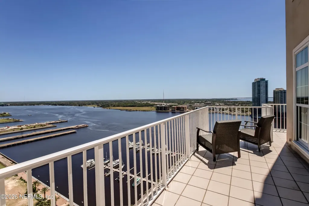 400 E Bay Street E Jacksonville FL 32202