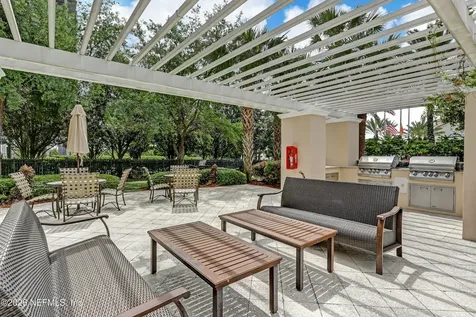 400 E Bay Street E Jacksonville FL 32202