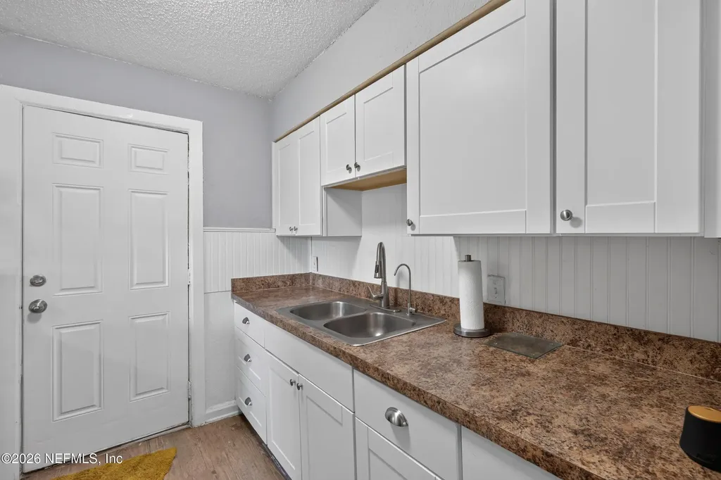 5001 B Avenue Jacksonville FL 32209
