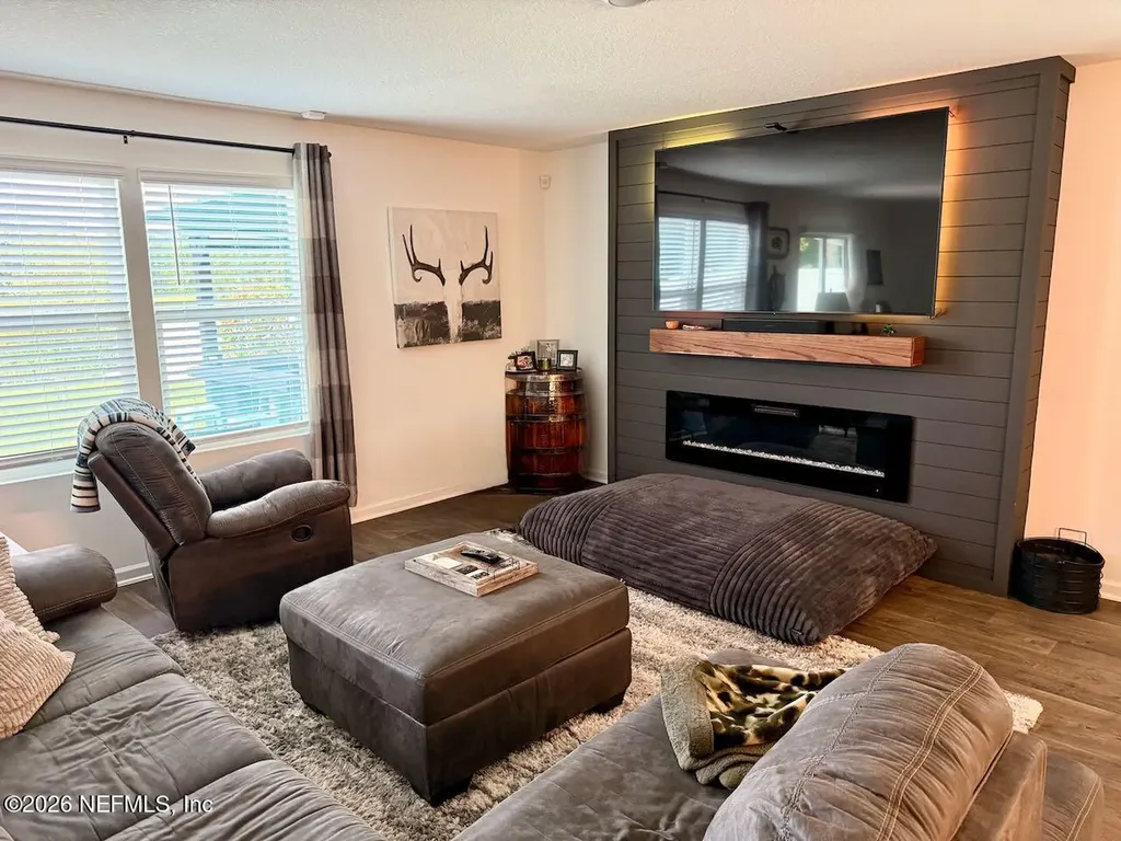 2766 Oak Stream Drive Green Cove Springs FL 32043