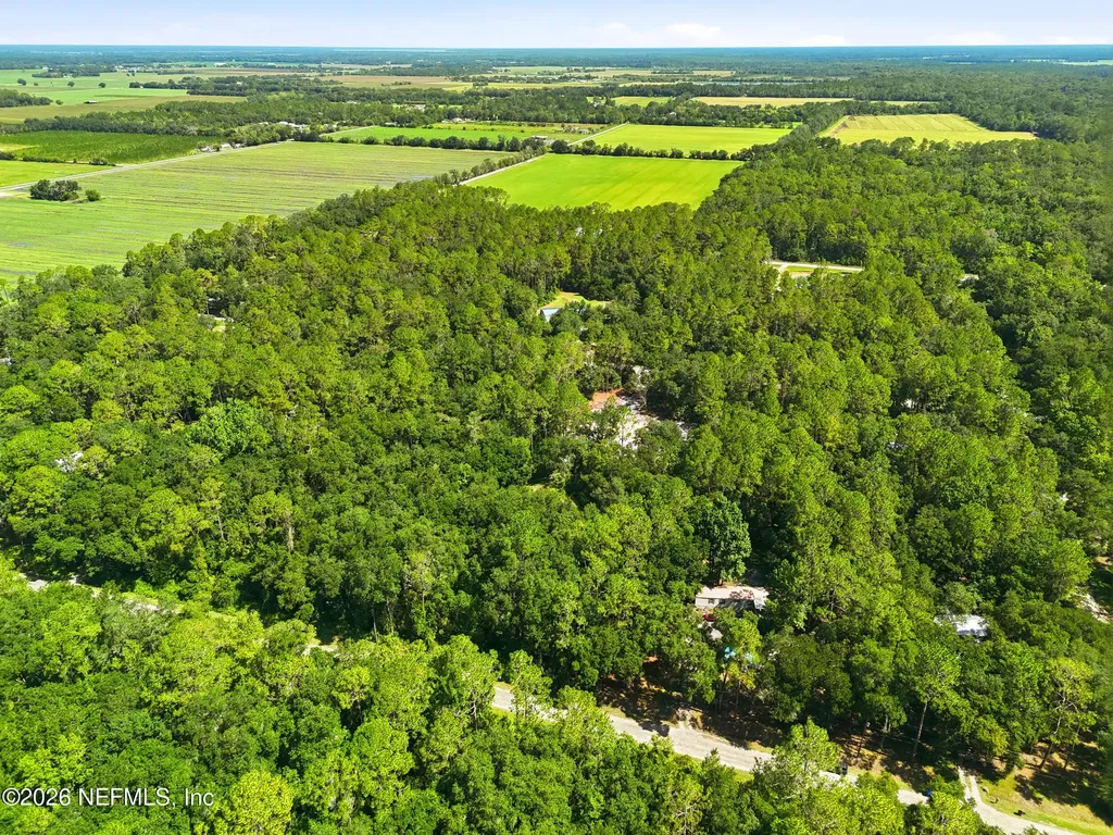 5020 Earl Street Hastings FL 32145