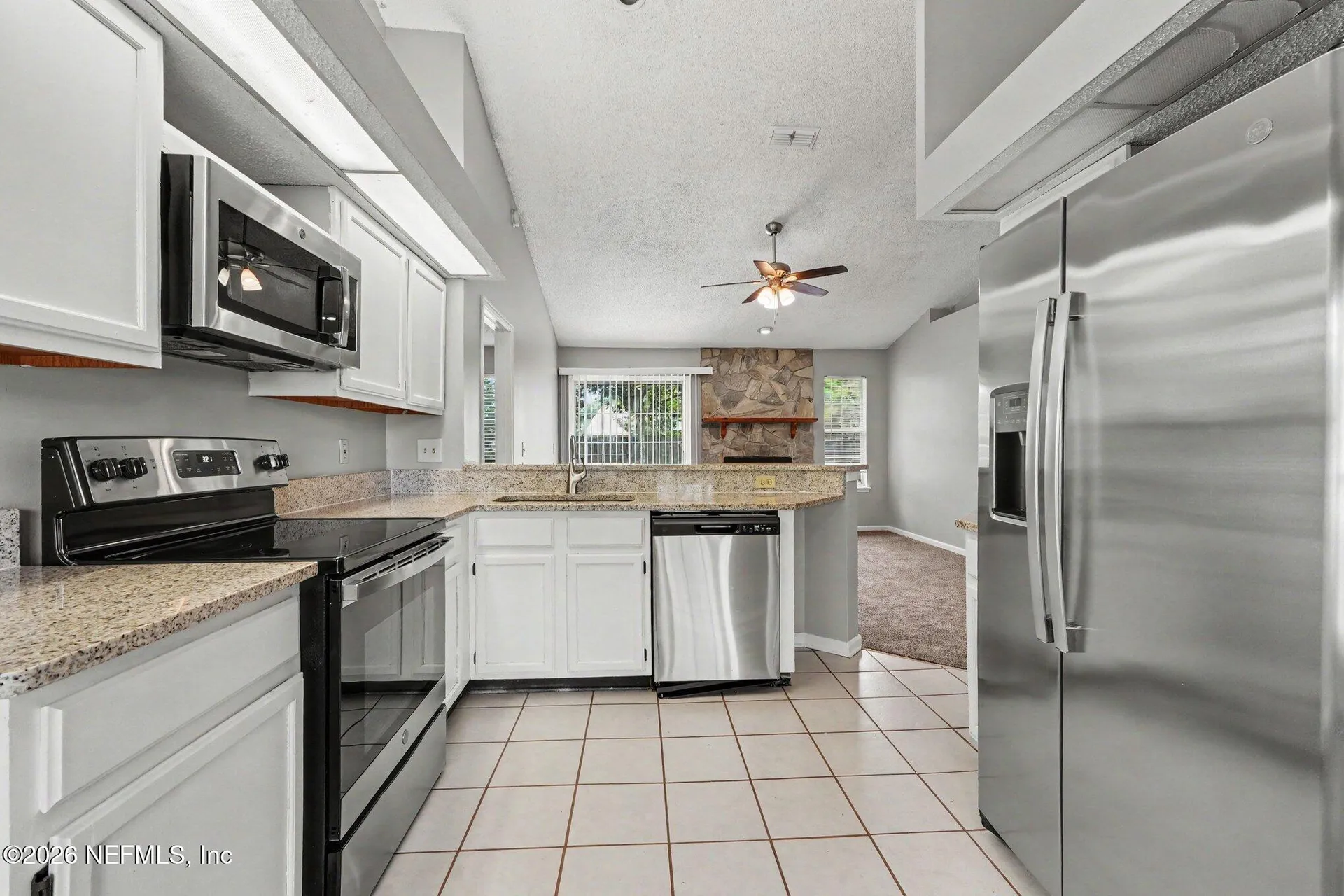 8520 Moss Pointe Trl Trail N Jacksonville FL 32244