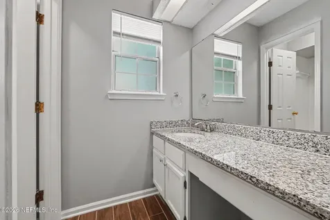 8520 Moss Pointe Trl Trail N Jacksonville FL 32244