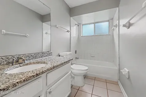 8520 Moss Pointe Trl Trail N Jacksonville FL 32244