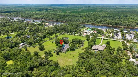 18 S Roscoe Boulevard Ponte Vedra Beach FL 32082