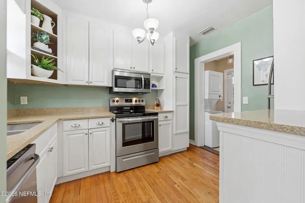 1723 Orlando Circle S Jacksonville FL 32207