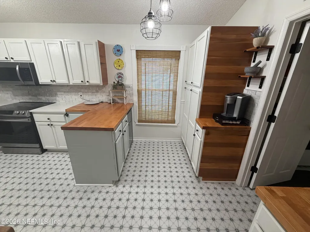 11058 Miata Court Jacksonville FL 32246