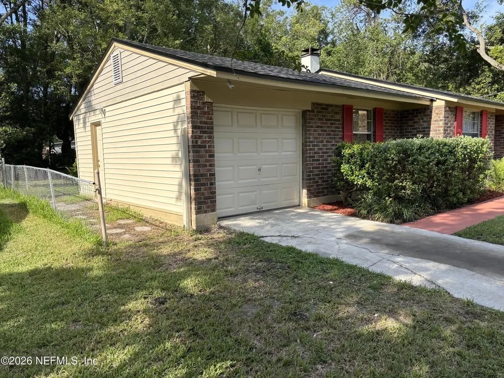 7322 Sharbeth Drive S Jacksonville FL 32210