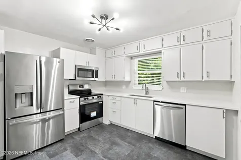 6522 Barkwood Drive Jacksonville FL 32277