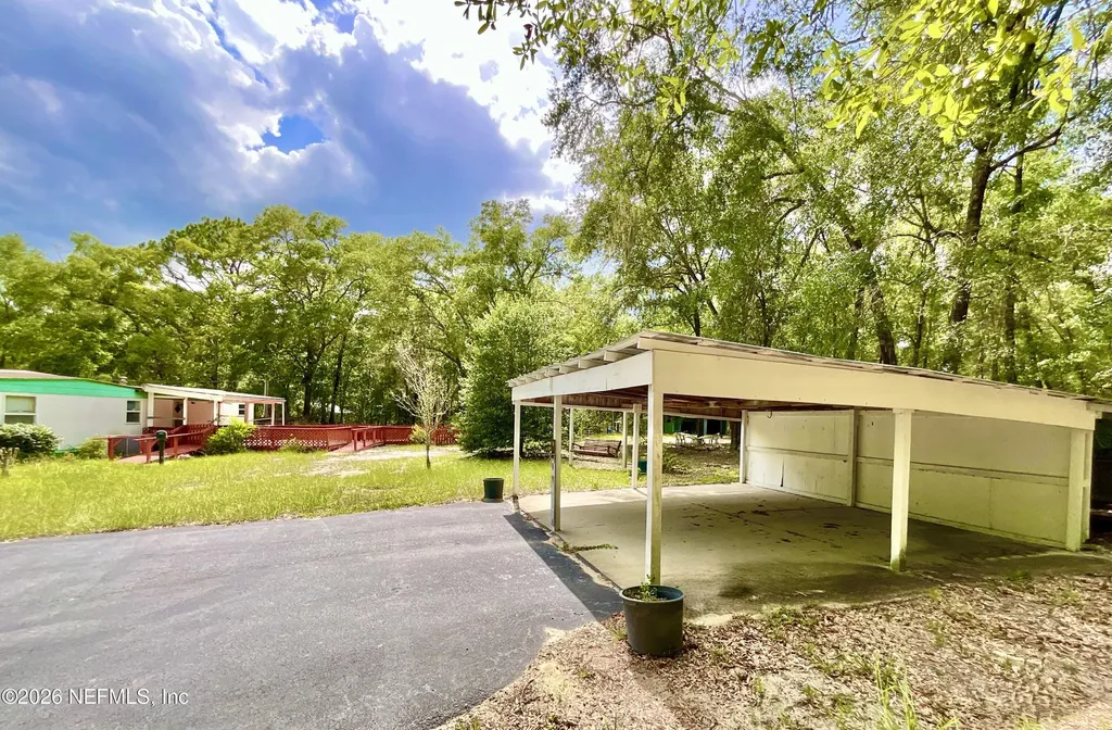 8232 Swan Lake Road Melrose FL 32666