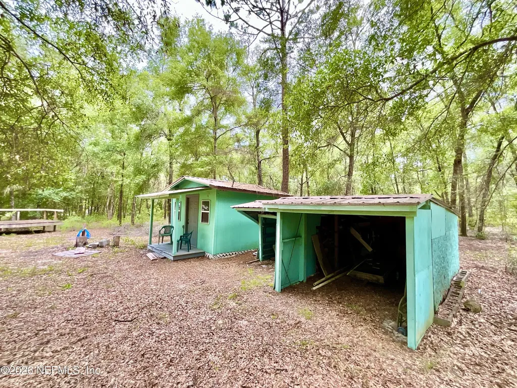 8232 Swan Lake Road Melrose FL 32666