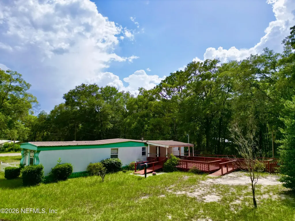 8232 Swan Lake Road Melrose FL 32666