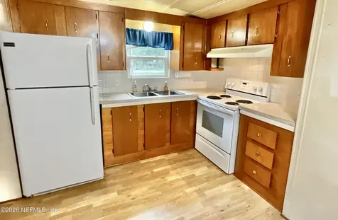 8232 Swan Lake Road Melrose FL 32666