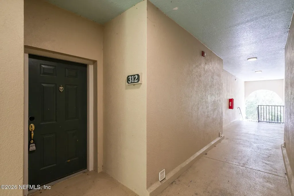 8601 Beach Boulevard Jacksonville FL 32216