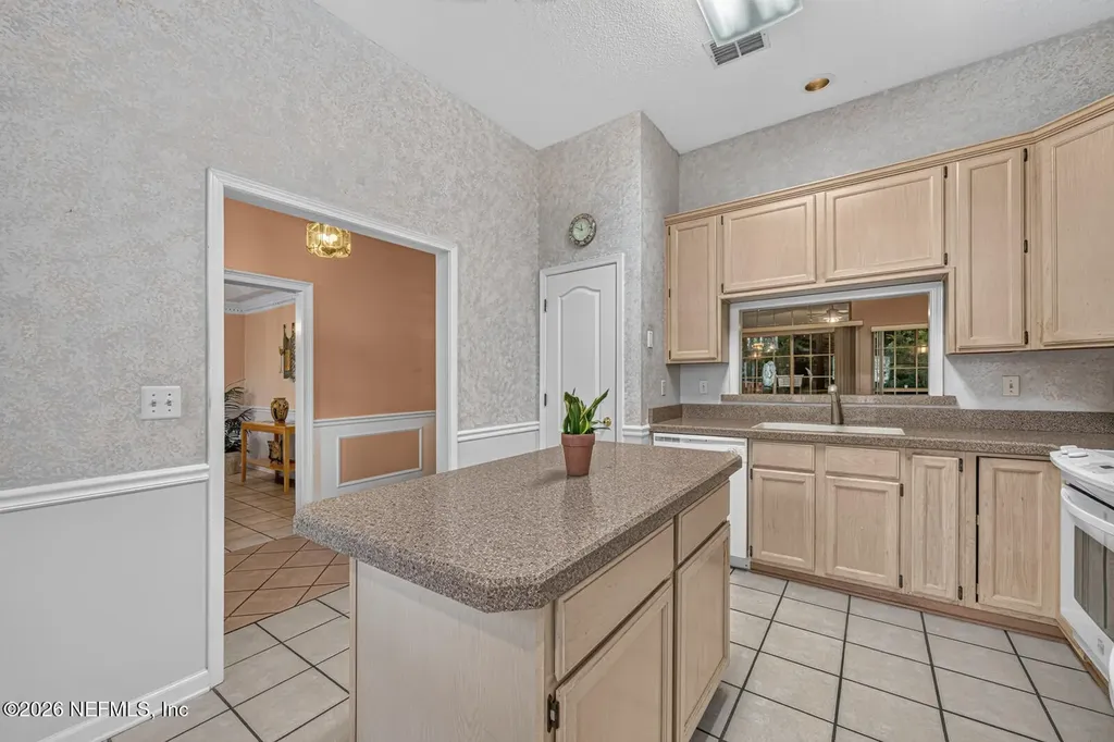 4821 Hawks Landing Court Jacksonville FL 32217