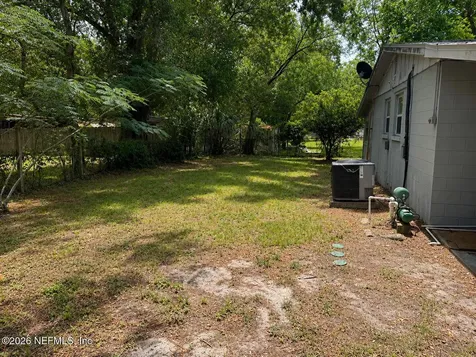 2951 Sandhurst Road E Jacksonville FL 32277