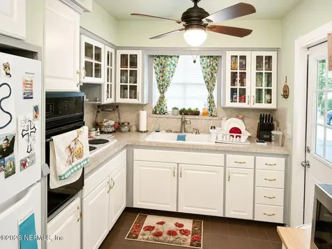 2951 Sandhurst Road E Jacksonville FL 32277