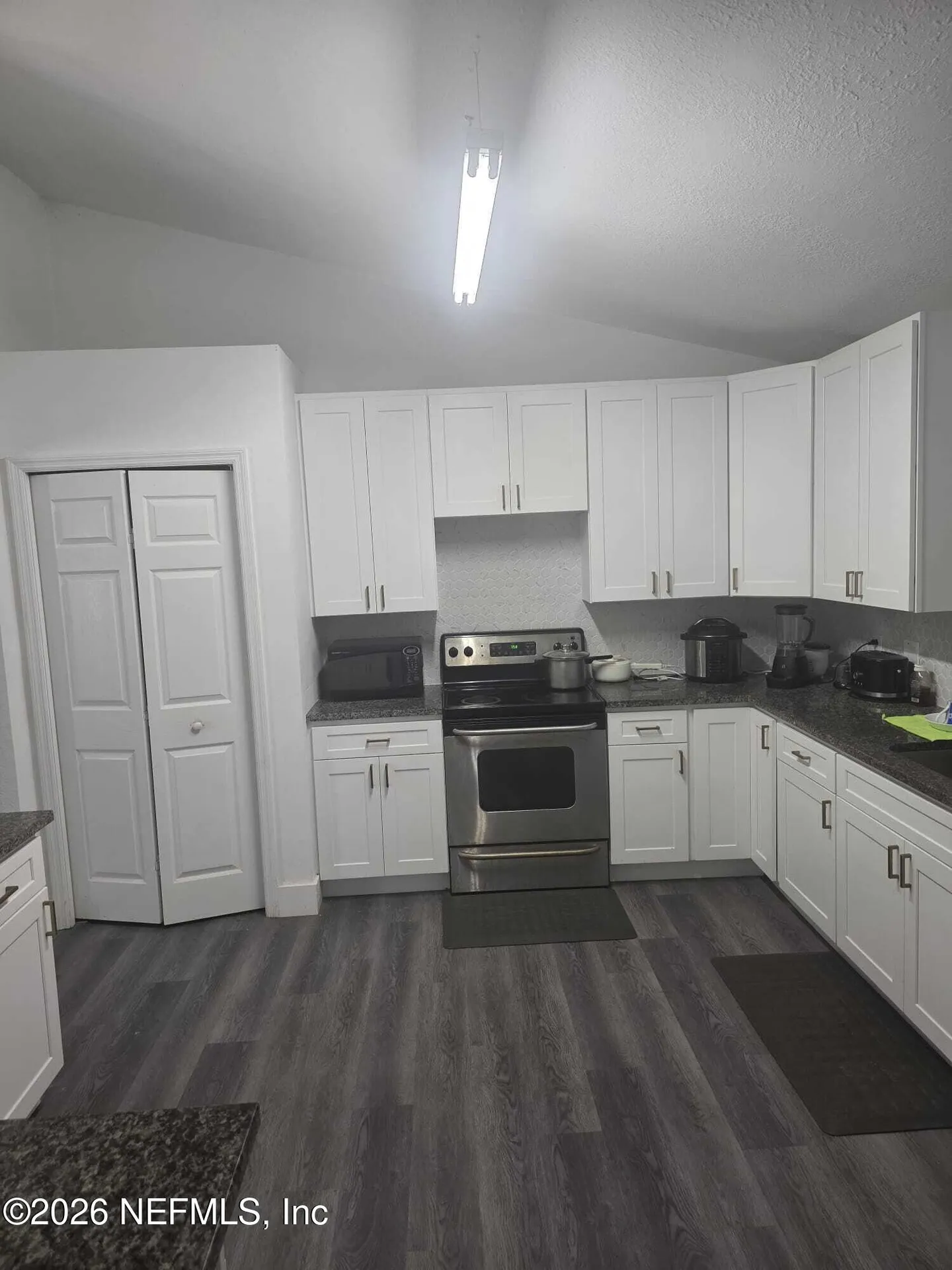 19211 NE State Road 26 Hawthorne FL 32640