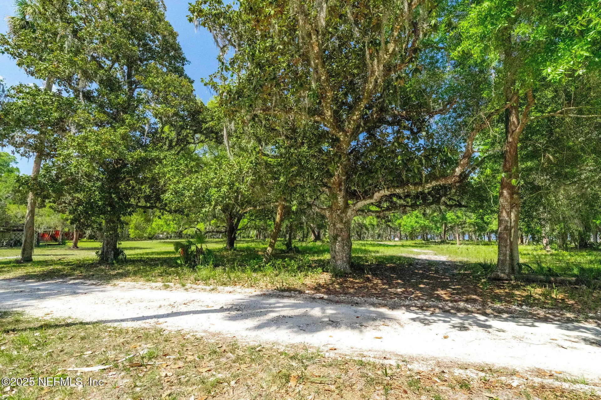 762 National Forest Road 75g Road Palatka FL 32177