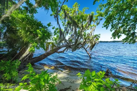 762 National Forest Road 75g Road Palatka FL 32177