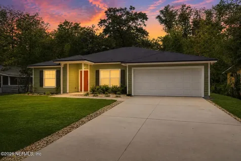 4030 Hunter Circle Jacksonville FL 32207