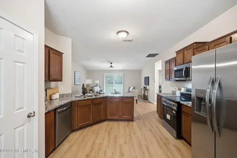 4030 Hunter Circle Jacksonville FL 32207