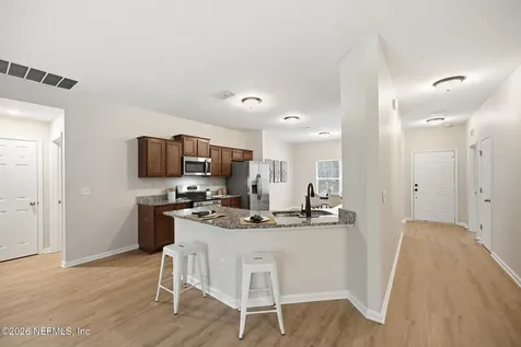 4030 Hunter Circle Jacksonville FL 32207