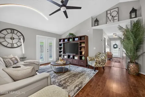 3067 Wavering Lane Middleburg FL 32068
