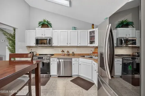 3067 Wavering Lane Middleburg FL 32068