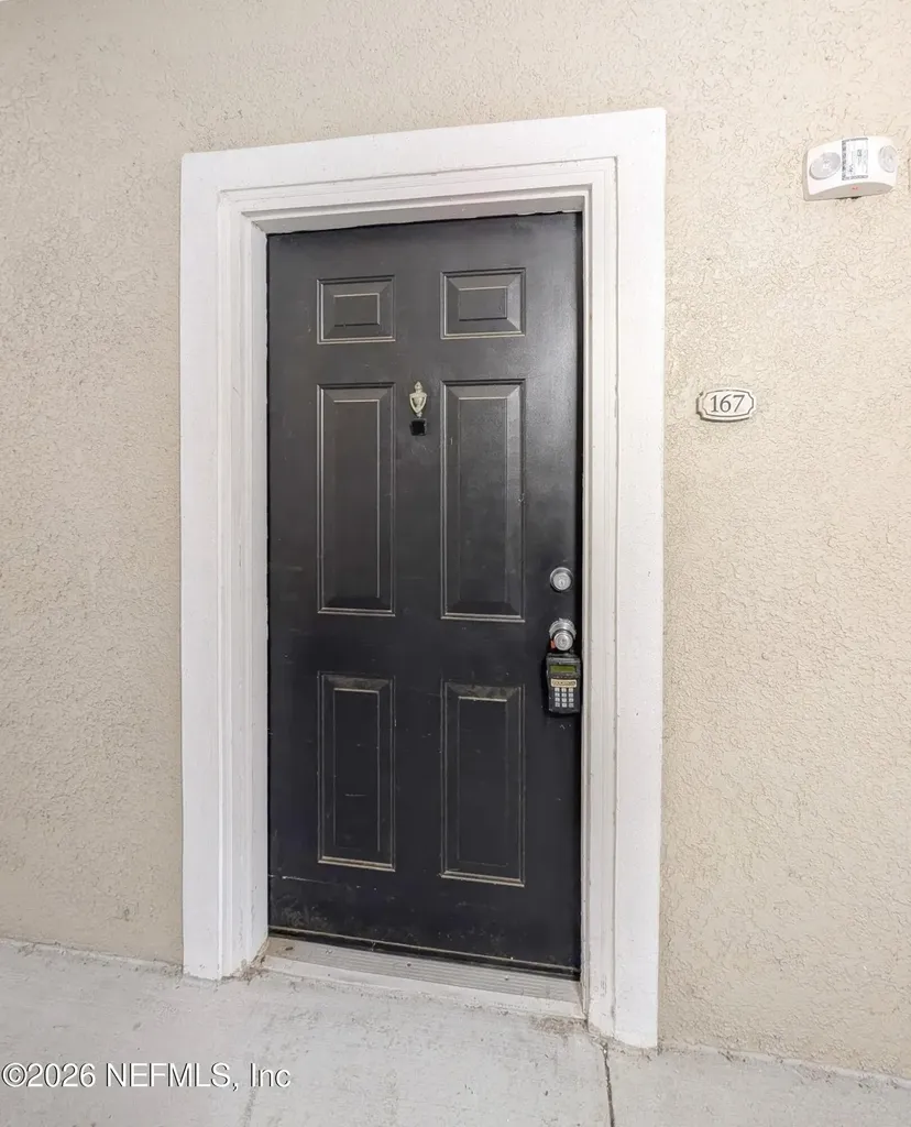 8290 Gate Parkway W Jacksonville FL 32216