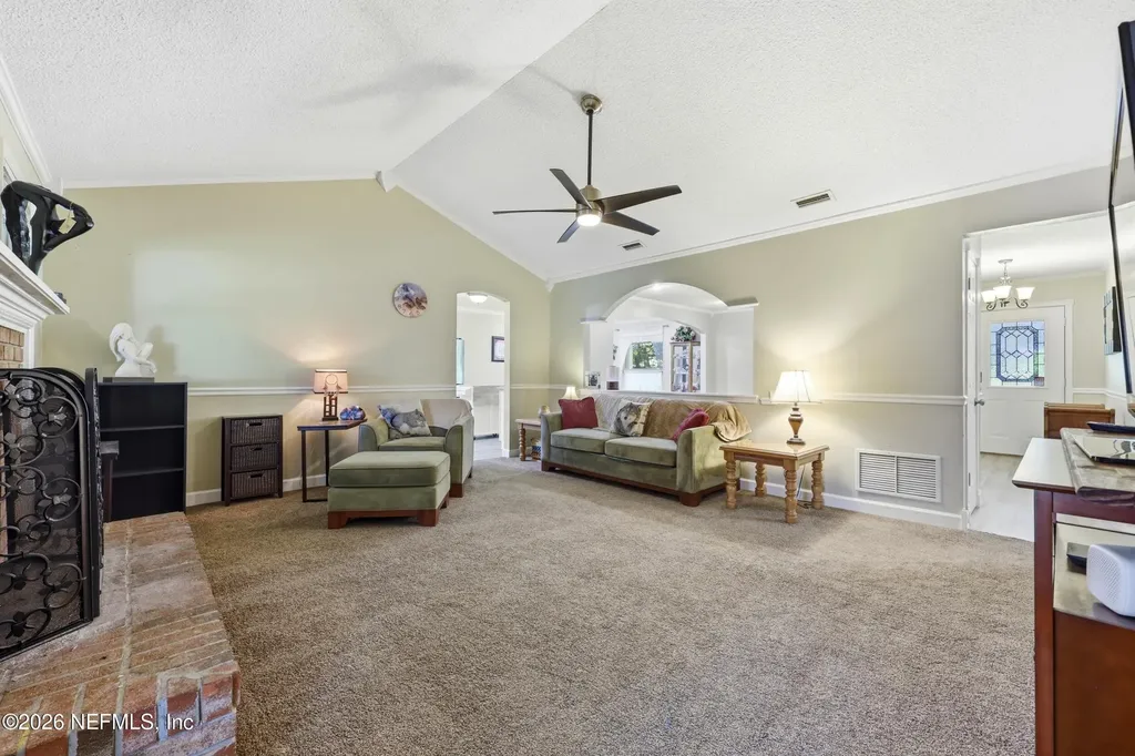 13813 Pleasantview Drive N Jacksonville FL 32225