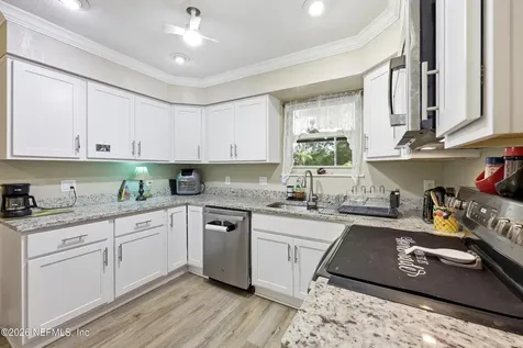 13813 Pleasantview Drive N Jacksonville FL 32225