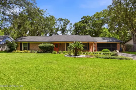 13813 Pleasantview Drive N Jacksonville FL 32225