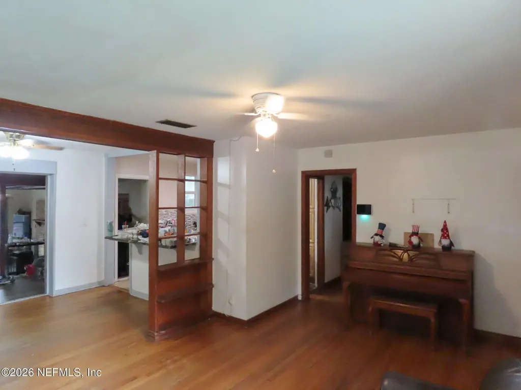 2295 Lake Drive Jacksonville FL 32246