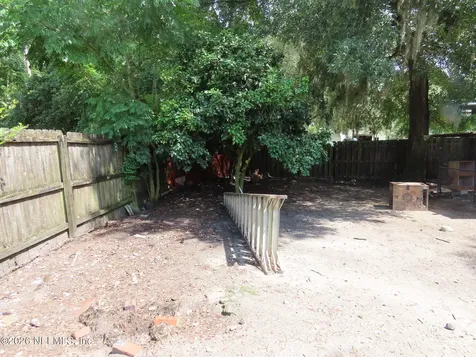 2295 Lake Drive Jacksonville FL 32246