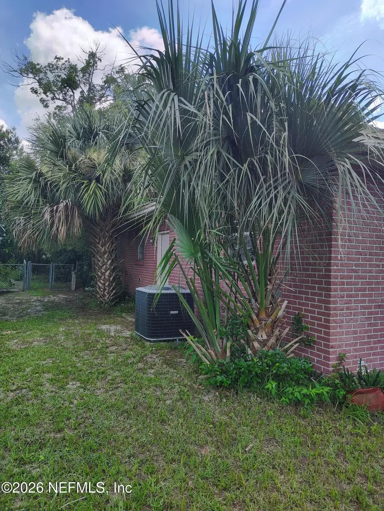 408 Magnolia Dr Drive Palatka FL 32177