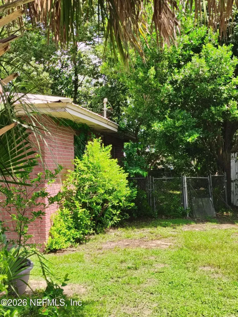 408 Magnolia Dr Drive Palatka FL 32177