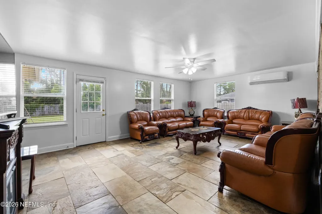 3383 Chrysler Drive Jacksonville FL 32257