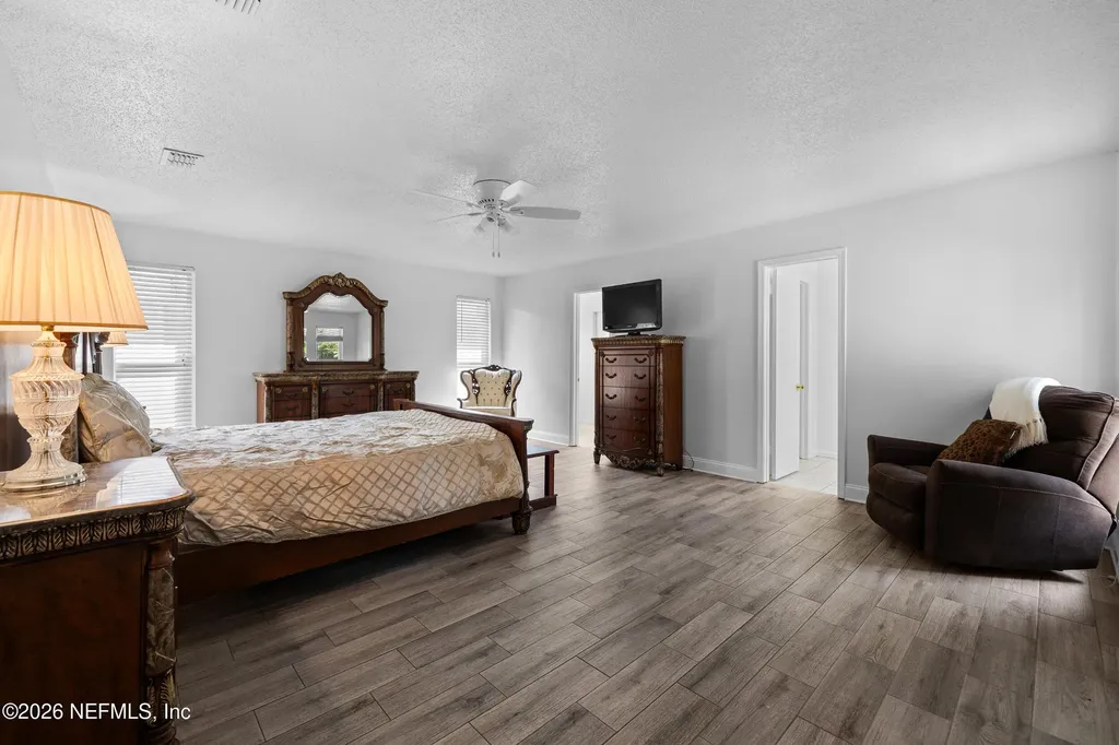 3383 Chrysler Drive Jacksonville FL 32257
