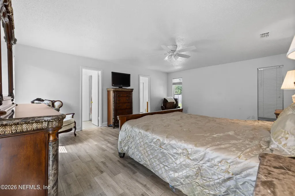 3383 Chrysler Drive Jacksonville FL 32257