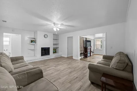 3383 Chrysler Drive Jacksonville FL 32257