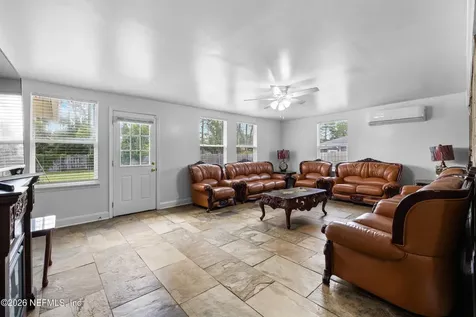 3383 Chrysler Drive Jacksonville FL 32257