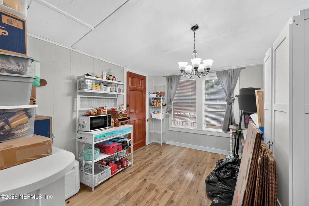 2 N Oakridge Avenue Green Cove Springs FL 32043