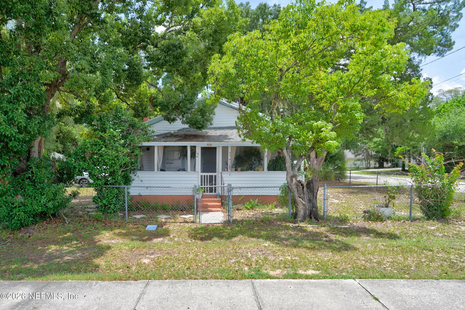 2 N Oakridge Avenue Green Cove Springs FL 32043
