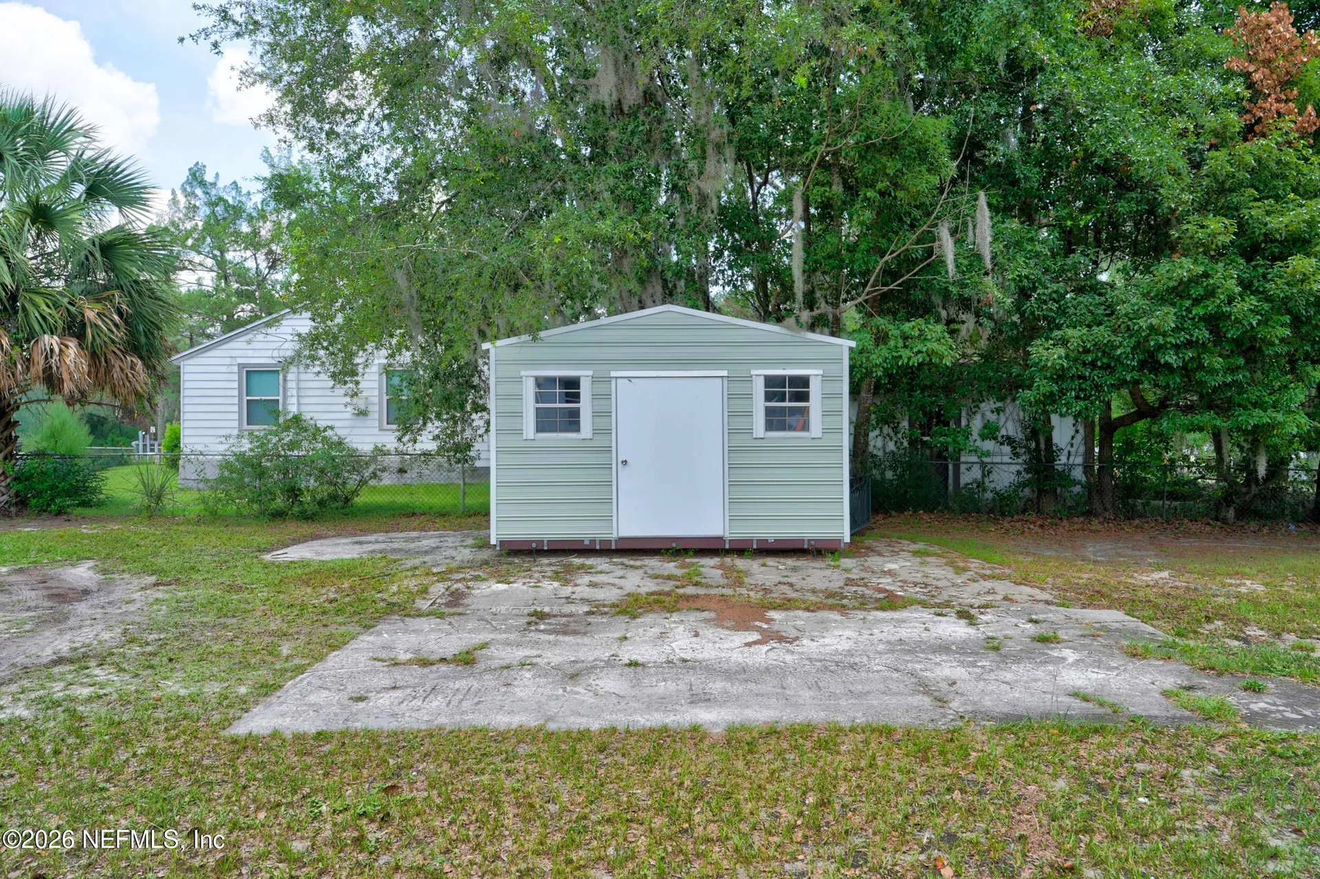2 N Oakridge Avenue Green Cove Springs FL 32043