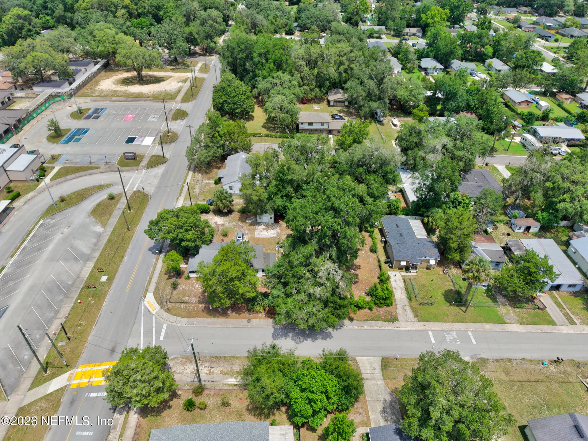 2 N Oakridge Avenue Green Cove Springs FL 32043