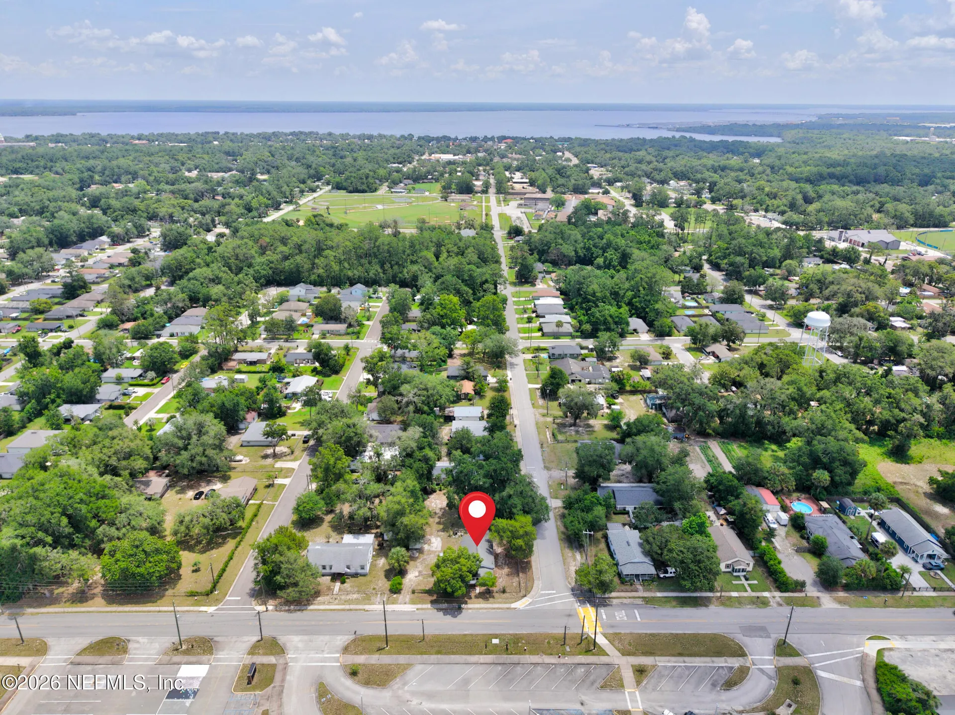 2 N Oakridge Avenue Green Cove Springs FL 32043