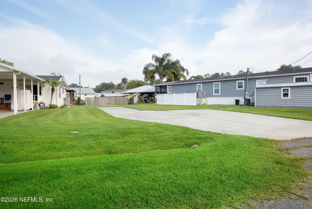 25 Scott Street Welaka FL 32193
